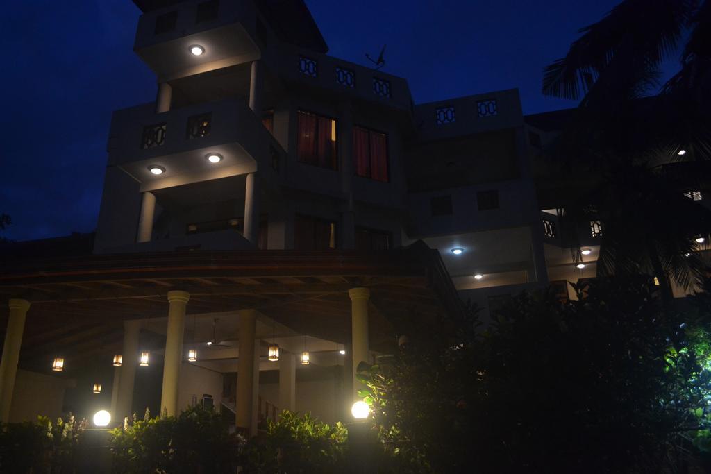 Surf Lanka Hotel Matara Ngoại thất bức ảnh
